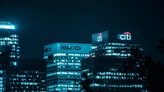 Technology in Banking: Top 7 Trends for 2021 1 Banks in the evening light