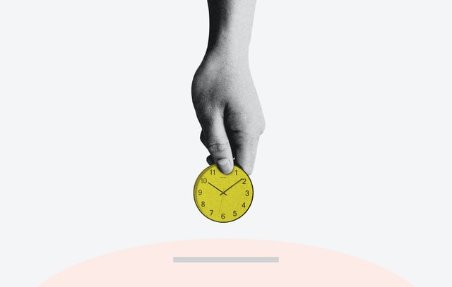 Difference between Roth TSP and Roth IRA 1 hand putting a clock into savings