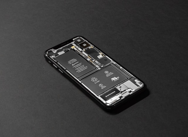 Redwood Materials Stocks 2 Inside of a cell phone
